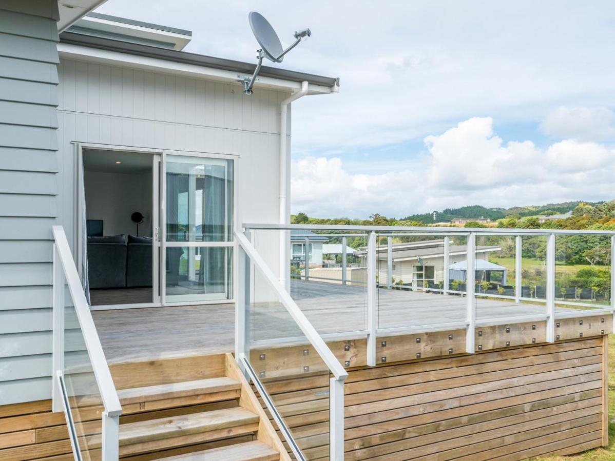 Ruakaka Sands - Ruakaka Holiday Home Exteriör bild